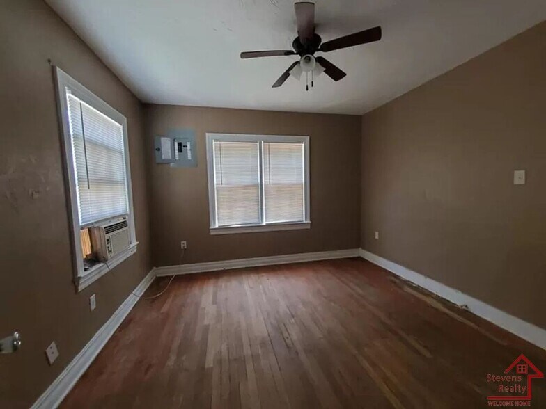 Building Photo - 1308 Virginia Ave