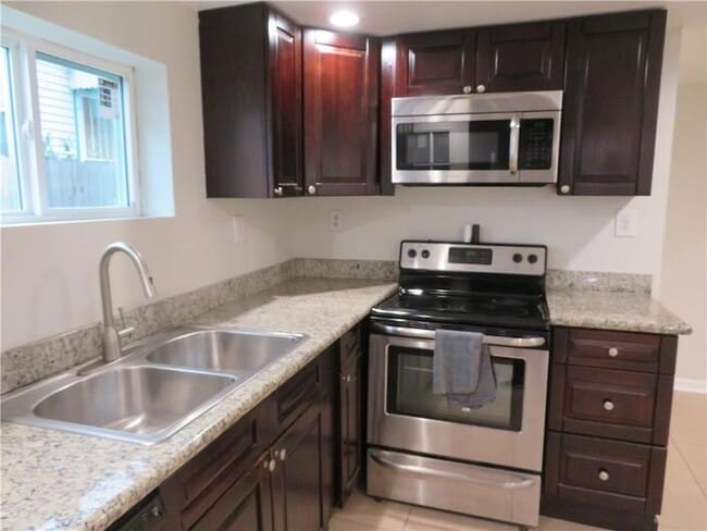 Building Photo - 4121 Elba St