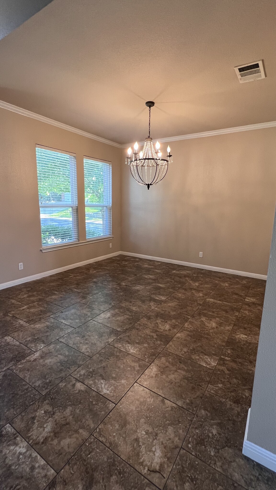 Dining room - 18439 Rogers Bend