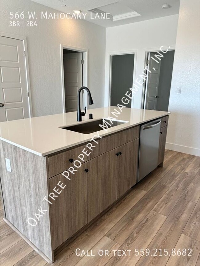 Building Photo - 566 W Mahogany Ln