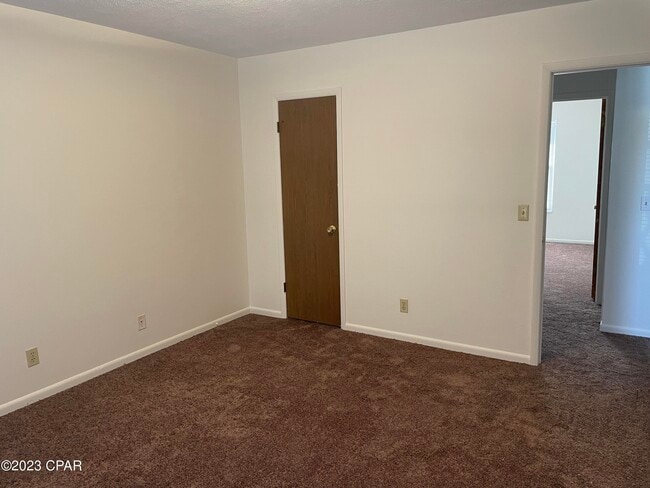 Building Photo - 3008 Stanford Rd