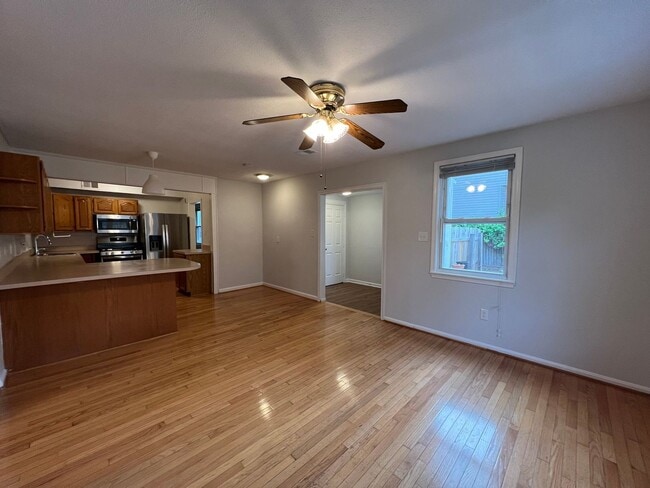 Building Photo - Delightful 1 Level 4 Bedroom Home On Exten...