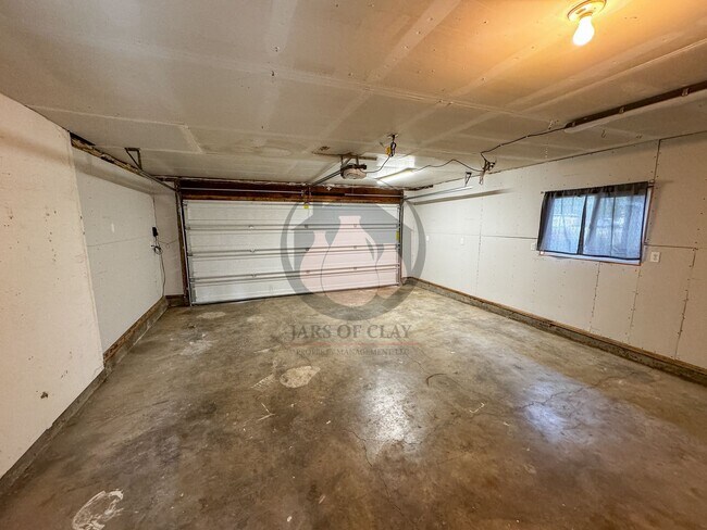 Building Photo - Adorable South Salem Home-Coming Available...