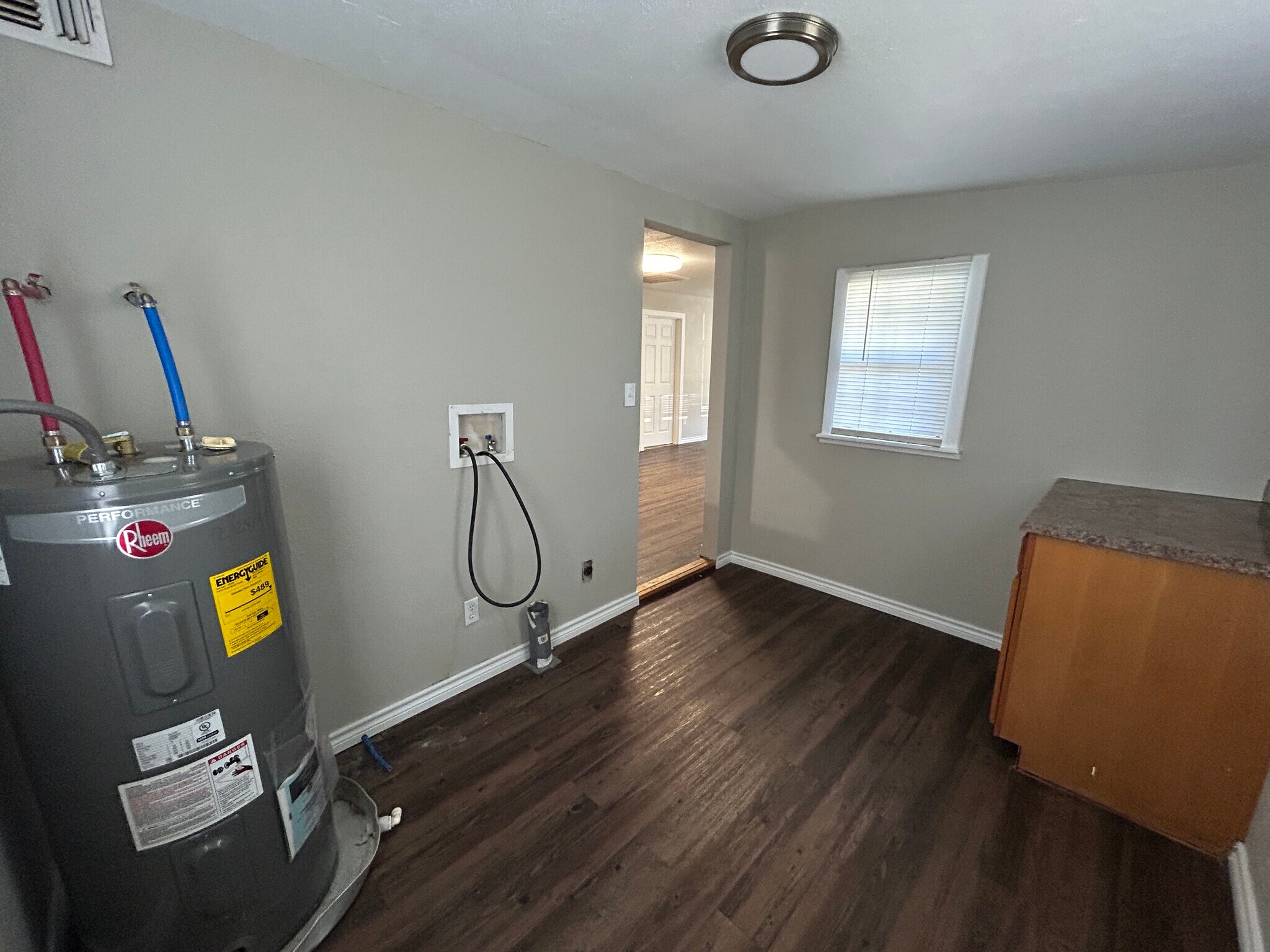 Building Photo - 1121 S Wells St