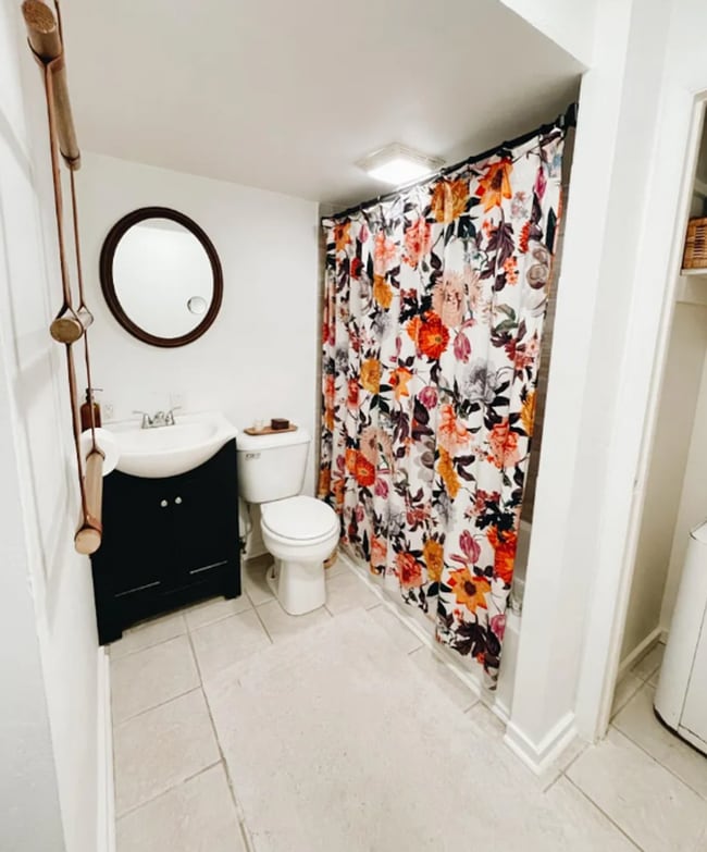 Building Photo - 4 bedroom house available SOON!