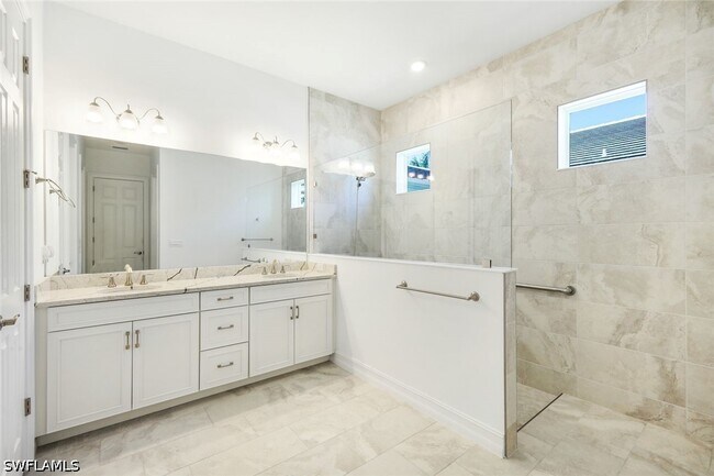Building Photo - 28105 Captiva Shell Lp