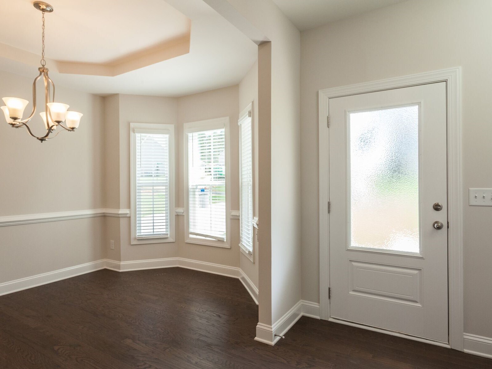 Building Photo - 409 Forest Glen Dr