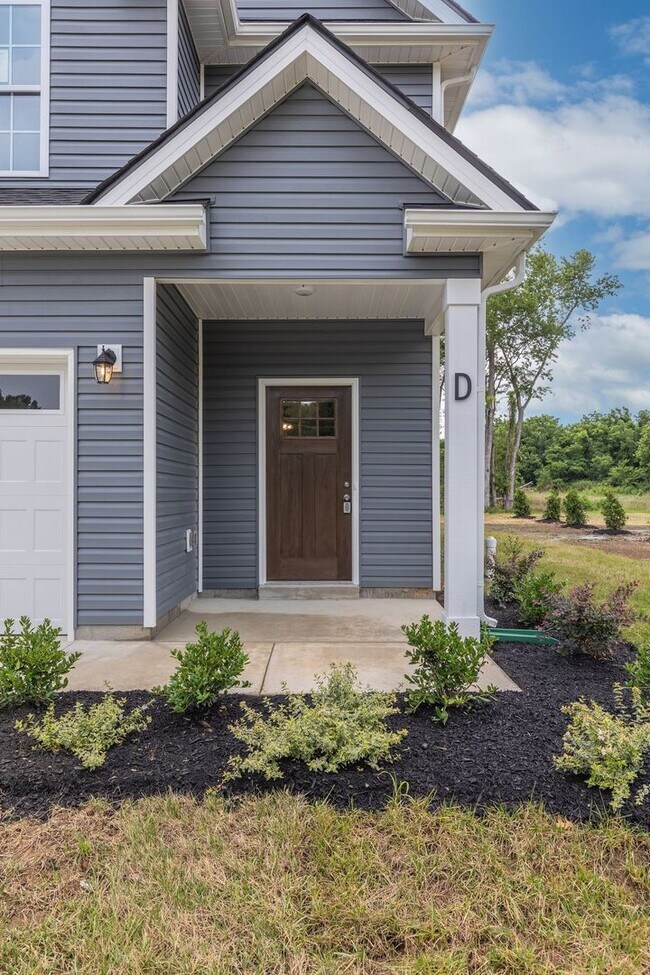 Building Photo - 4 Bedroom Dog Friendly Home For Rent Near Guthrie!