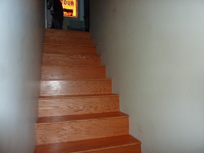 Building Photo - 5BR/2BA Off-Campus Housing Near UTK