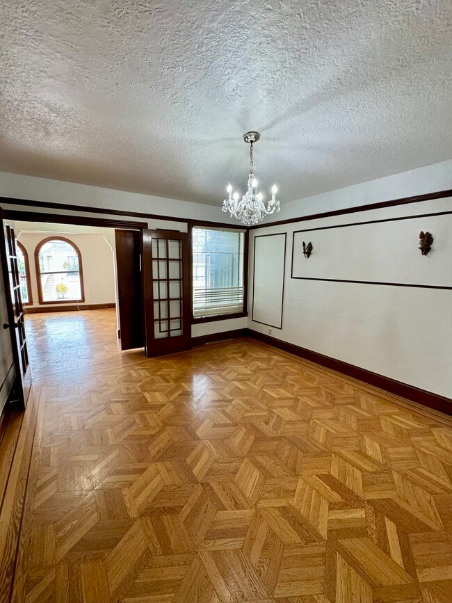 Building Photo - 615 Prague St