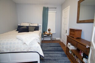 Building Photo - 416 Cantwell Ct