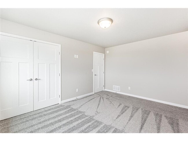 Building Photo - 4743 32nd St S