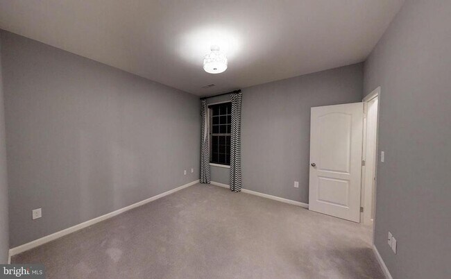 Building Photo - 141 Coachman Cir