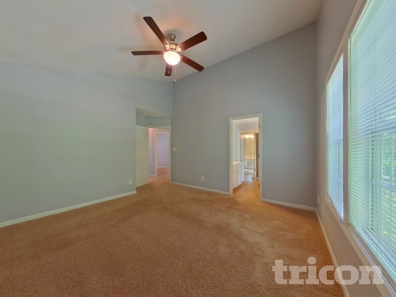 Building Photo - 212 Brookstone Dr