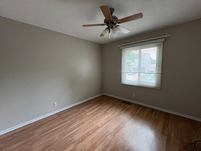 Building Photo - Fantastic Millard Home