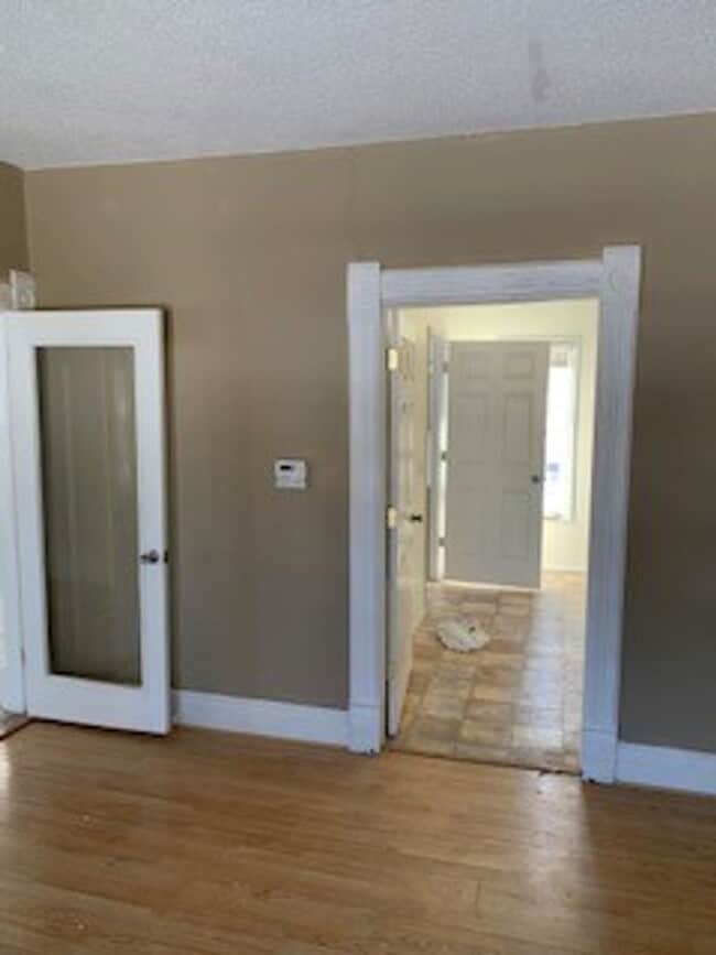 Building Photo - FIVE BR, 2 BA HOUSE in Jesup