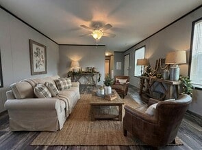 Building Photo - 11987 Springbrook Ct