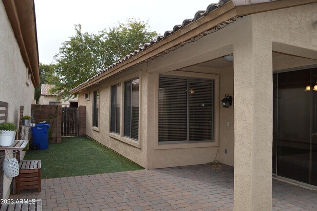 Building Photo - 9266 E Keats Ave