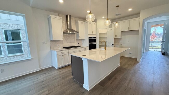 Building Photo - 597 Rubber Tree Wy