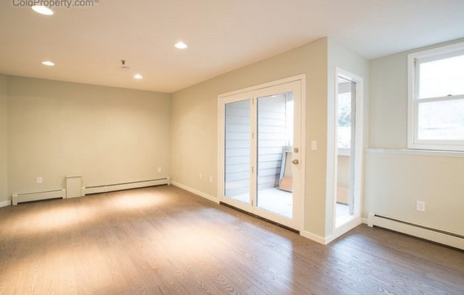 Building Photo - 1725 18th St.