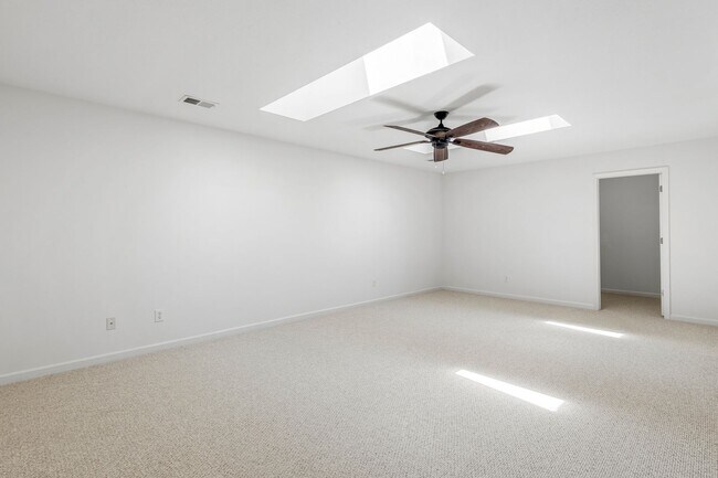 Building Photo - 3601 Giovanni Way