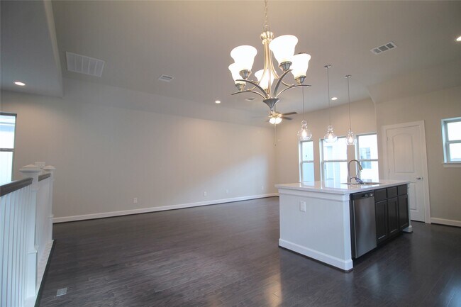 Building Photo - 11917 Oakmont Valley Trace