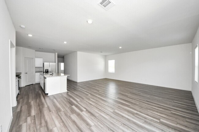 Building Photo - 1809 Capri Rdg Dr