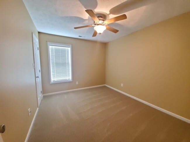 Building Photo - 102 Kennedy Dr