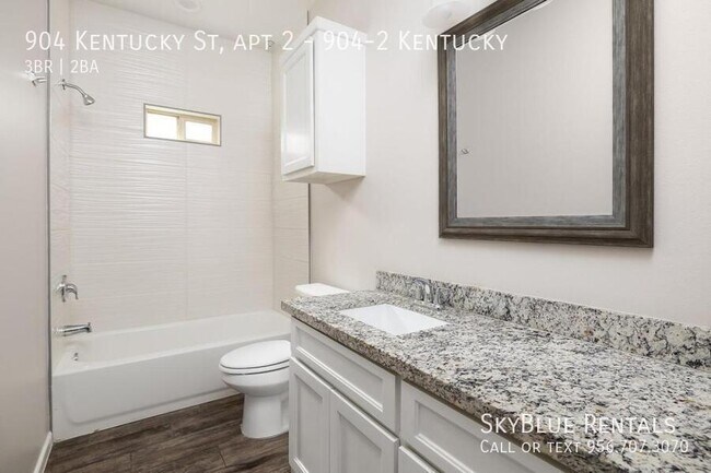 Building Photo - 904 Kentucky St