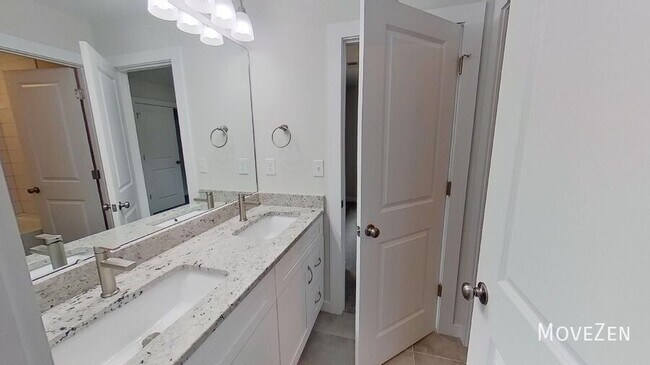 Building Photo - 4110 Whispering Oaks Dr