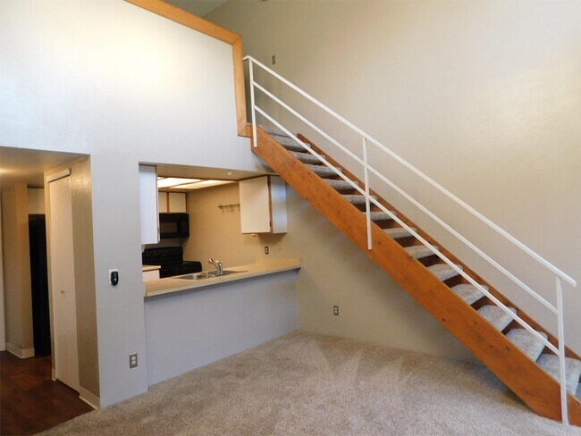 Building Photo - 4866 S Dudley St