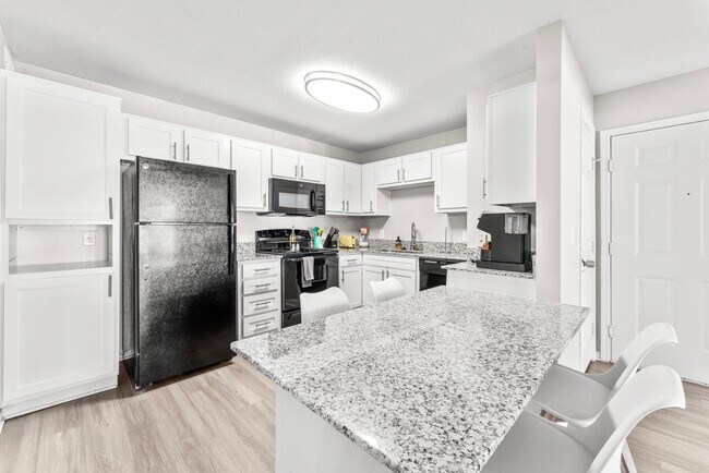 Building Photo - 1301 Crossing Pl