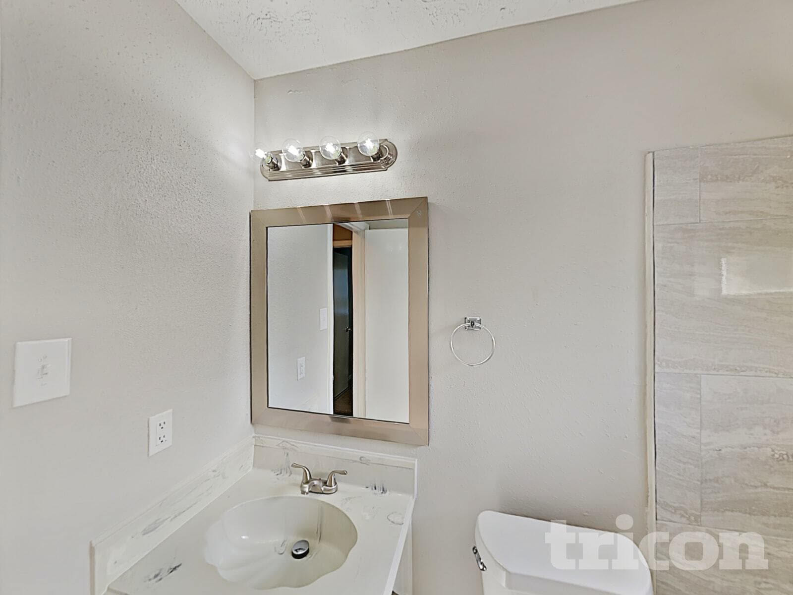 Building Photo - 18603 Bridoon Dr