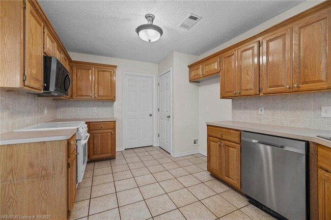 Building Photo - 7514 Red Pine