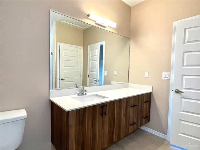 Building Photo - 3013 W Driftwood St