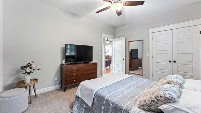Building Photo - 3 Donington Cir