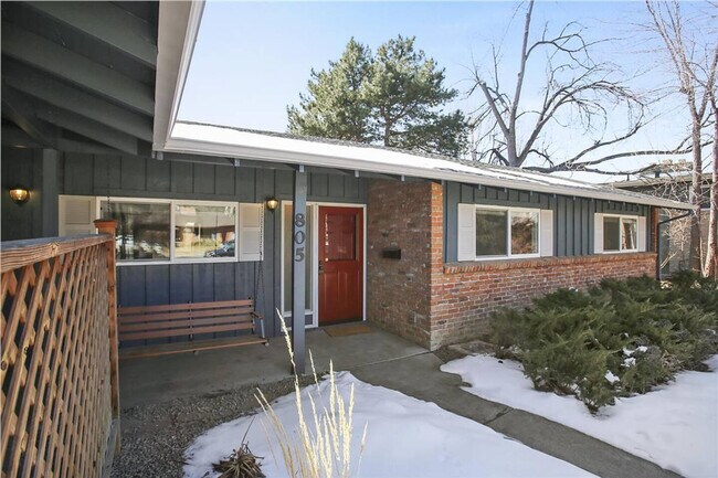 Building Photo - 808 Buckeye St