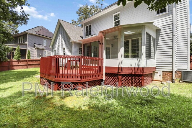 Building Photo - 301 Perry Creek Dr