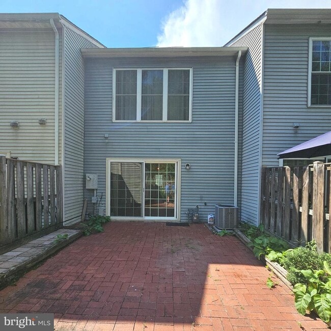 Building Photo - 7235 Parson's Ct