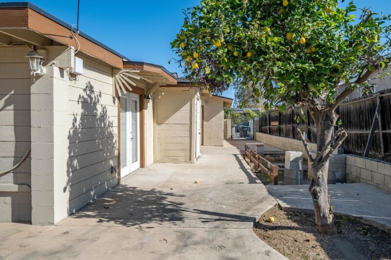 Building Photo - 3424 Andover St