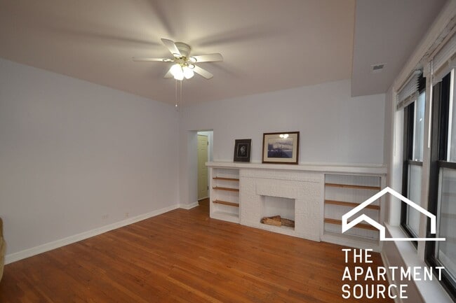 Building Photo - 4550 N Western Ave