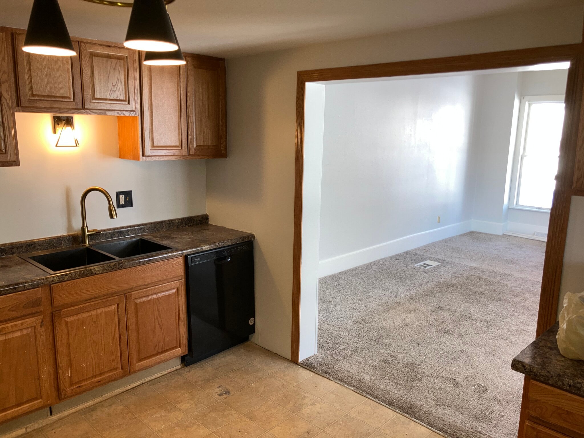 Building Photo - 327 5th Ave