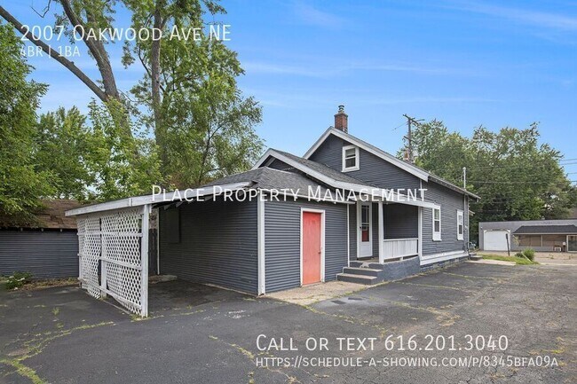 Building Photo - 2007 Oakwood Ave NE