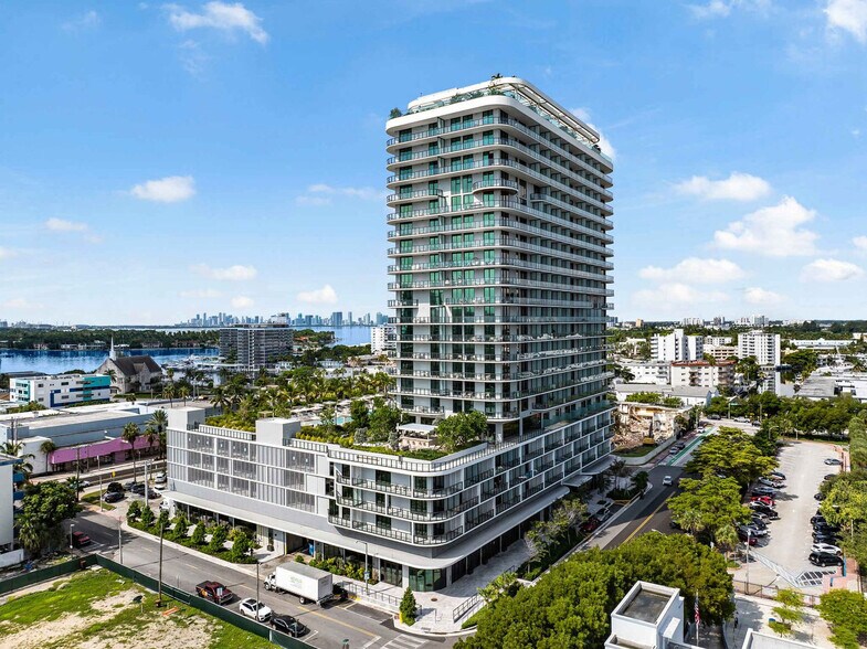 Building Photo - 7144 Byron Ave