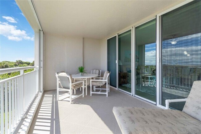 Building Photo - 3400 Ocean Beach Blvd