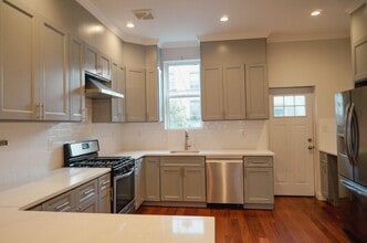 Building Photo - 526 E 148th St
