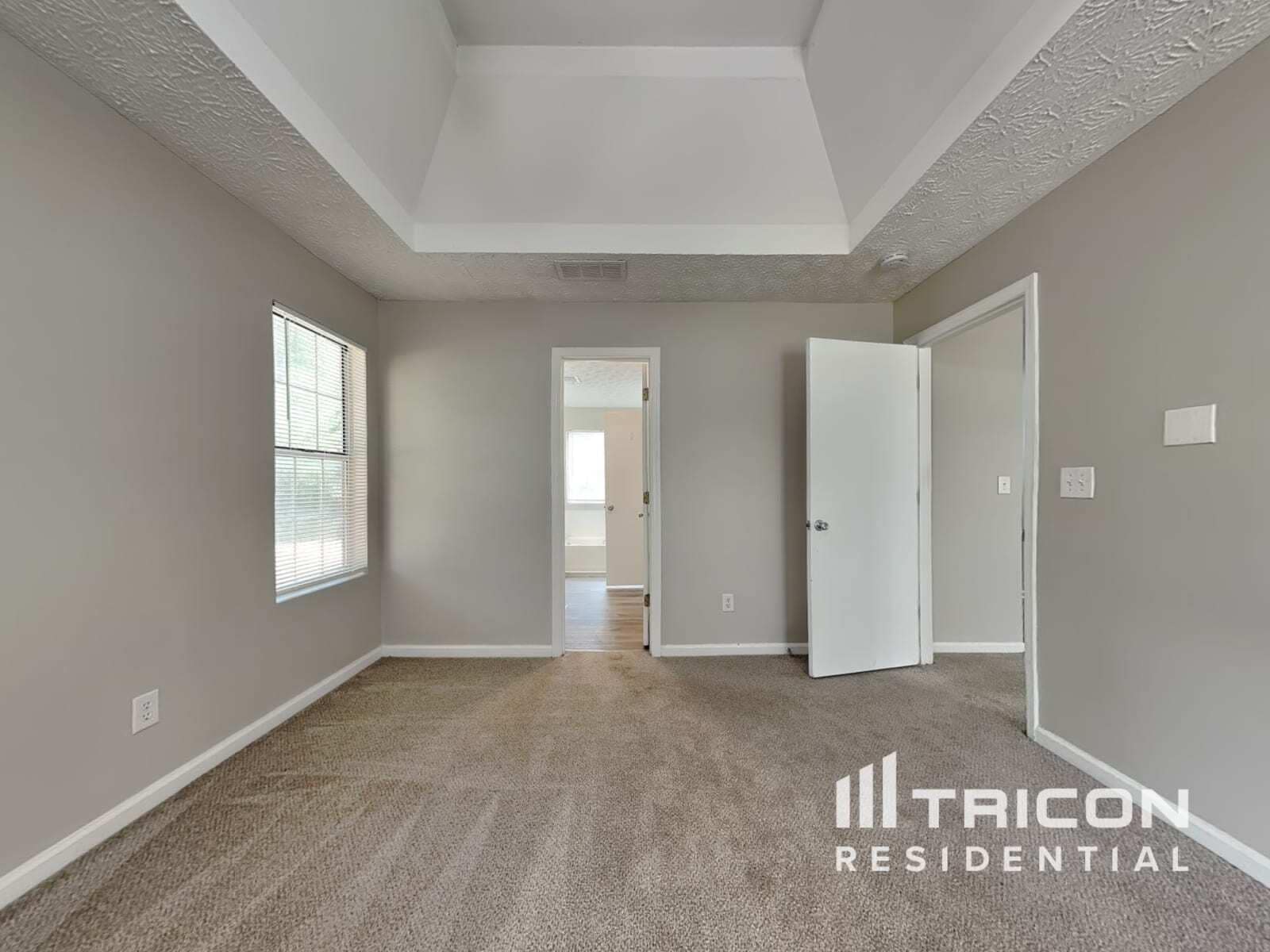 Building Photo - 1791 Killarney Dr SW