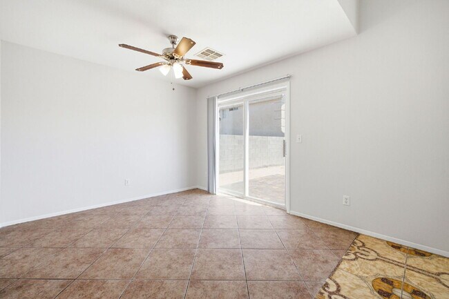 Building Photo - "Modern Comfort Close to Nellis Airforce Base: Spacious 3-Bed Home with 2.5 Baths in Vibrant Las ...