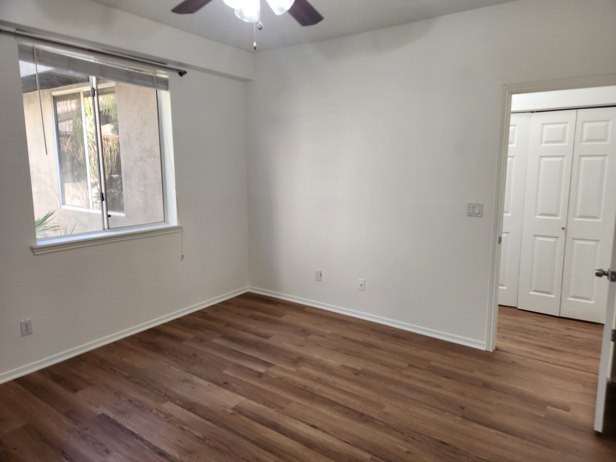 second bedroom - 7009 E Acoma Dr