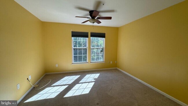 Building Photo - 709 Pine Drift Dr